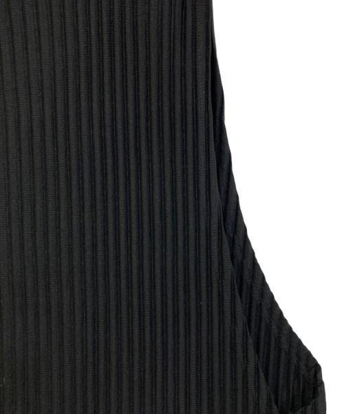 HOMME PLISSE ISSEY MIYAKE（オム プリッセ イッセイ ミヤケ）HOMME PLISSE ISSEY MIYAKE (オム プリッセ イッセイ ミヤケ) MONTHLY COLOR APRIL ブラック サイズ:2の古着・服飾アイテム