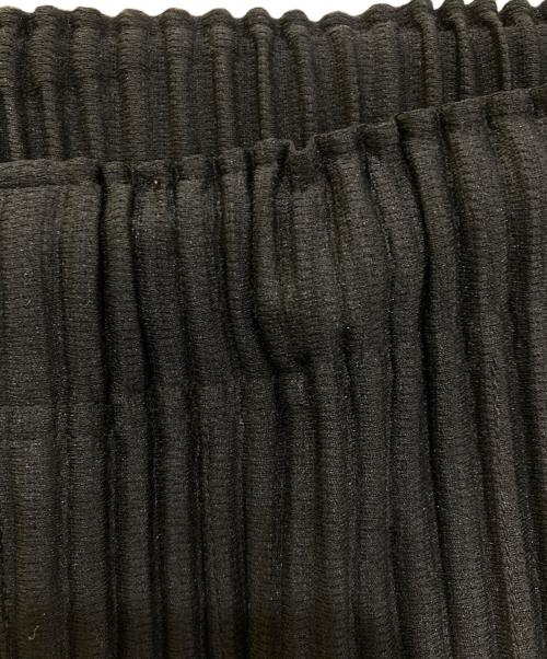 HOMME PLISSE ISSEY MIYAKE（オム プリッセ イッセイ ミヤケ）HOMME PLISSE ISSEY MIYAKE (オム プリッセ イッセイ ミヤケ) BASICプリーツパンツ ブラック サイズ:1の古着・服飾アイテム
