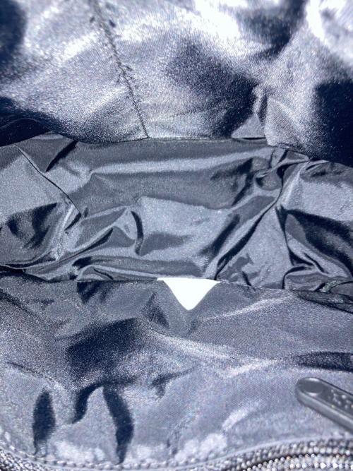 LeSportsac（レスポートサック）LeSportsac (レスポートサック) PUFFY N/S CONV HOBO ブラックの古着・服飾アイテム