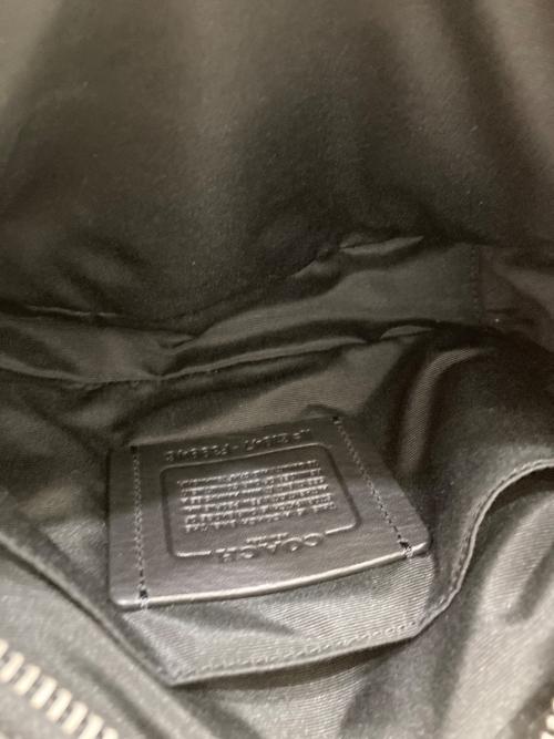 COACH（コーチ）COACH (コーチ) グラハム カメラバッグ　F39946 ブラックの古着・服飾アイテム