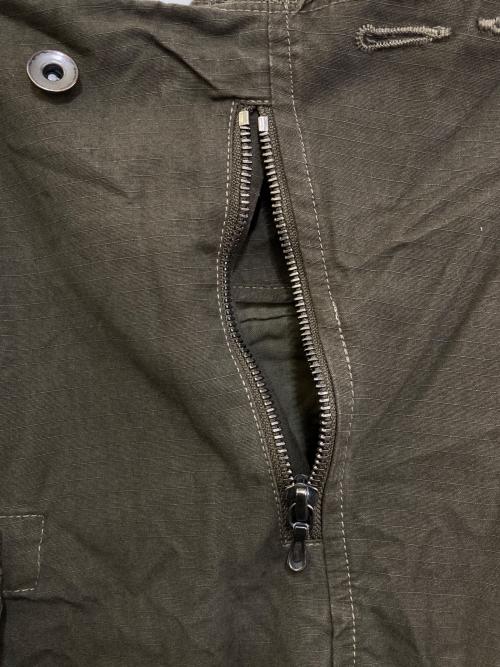 JULIUS（ユリウス）JULIUS (ユリウス) フォールデッドバギーパンツ　737PAM9 カーキ サイズ:2の古着・服飾アイテム