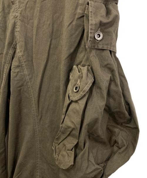 JULIUS（ユリウス）JULIUS (ユリウス) フォールデッドバギーパンツ　737PAM9 カーキ サイズ:2の古着・服飾アイテム