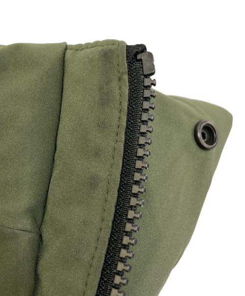 FIRST DOWN（ファーストダウン）FIRST DOWN (ファーストダウン) パネルダウンジャケット カーキ サイズ:Mの古着・服飾アイテム