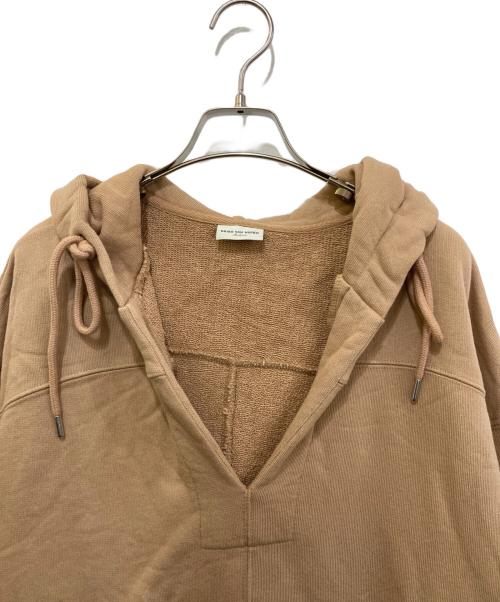 DRIES VAN NOTEN（ドリスヴァンノッテン）DRIES VAN NOTEN (ドリスヴァンノッテン) オーバーサイズパーカー　972184 ベージュ サイズ:Mの古着・服飾アイテム