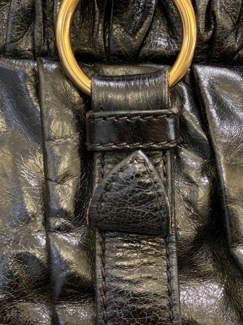 MIU MIU（ミュウミュウ）MIU MIU (ミュウミュウ) vitello lux レザー2WAYバッグ ブラックの古着・服飾アイテム