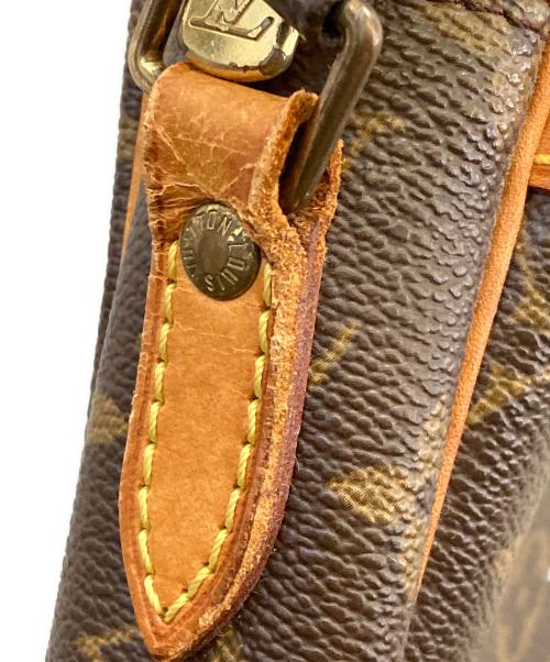 LOUIS VUITTON（ルイ ヴィトン）LOUIS VUITTON (ルイ ヴィトン) ショルダーバッグ ブラウンの古着・服飾アイテム