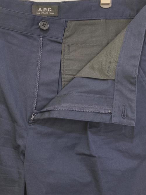 A.P.C.（アーペーセー）A.P.C. (アーペーセー) ハーフパンツ ネイビー サイズ:Sの古着・服飾アイテム