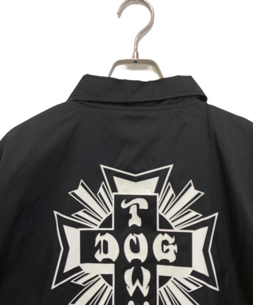 DOG TOWN（ドッグ タウン）DOG TOWN (ドッグ タウン) Cross LOGO COACH JACKET ブラック サイズ:L 未使用品の古着・服飾アイテム