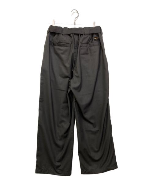 TIGHTBOOTH PRODUCTION（タイトブースプロダクション）TIGHTBOOTH PRODUCTION (タイトブースプロダクション) BAGGY SLACKS　FW25-B10 グレー サイズ:Mの古着・服飾アイテム