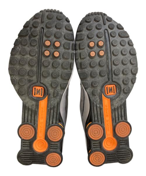 NIKE（ナイキ）NIKE (ナイキ) Shox R4 Black/Bright Mandarin　HQ1988-003 シルバー サイズ:30の古着・服飾アイテム