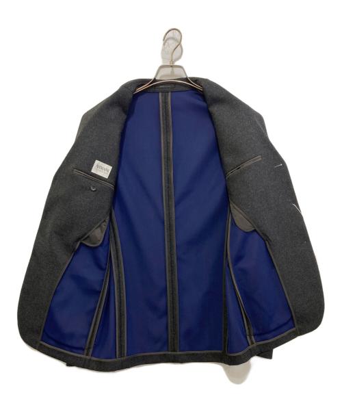 ARMANI COLLEZIONI（アルマーニ コレツィオーニ）ARMANI COLLEZIONI (アルマーニ コレツィオーニ) アンコンジャケット グレー サイズ:48 未使用品の古着・服飾アイテム