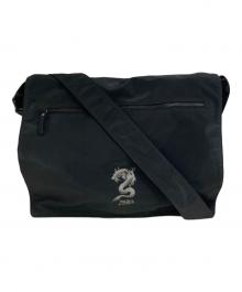 Jean Paul GAULTIER（ジャンポールゴルチェ）の古着「ドラゴンショルダーバッグ」｜ブラック