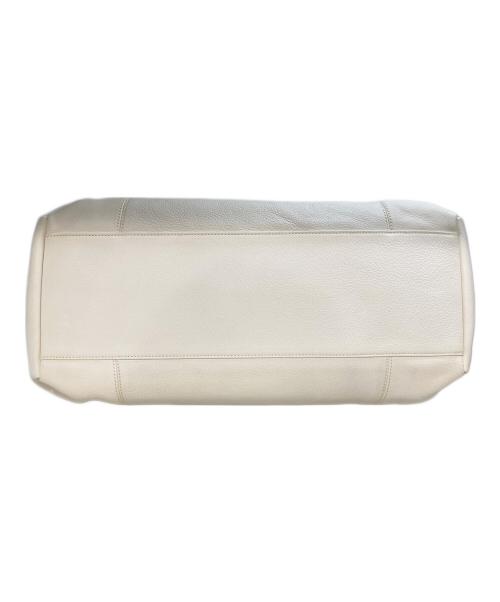 Salvatore Ferragamo（サルヴァトーレ フェラガモ）Salvatore Ferragamo (サルヴァトーレ フェラガモ) ガンチーニストラップワンハンドルバッグ　A911 アイボリーの古着・服飾アイテム