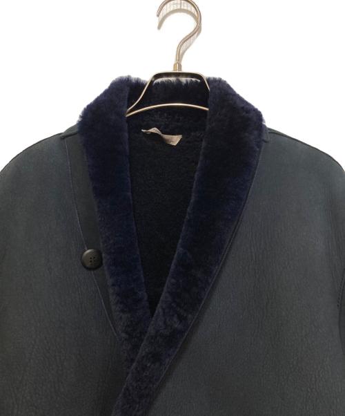 ARMANI COLLEZIONI（アルマーニ コレツィオーニ）ARMANI COLLEZIONI (アルマーニ コレツィオーニ) ラムレザームートンコート ネイビー サイズ:50の古着・服飾アイテム