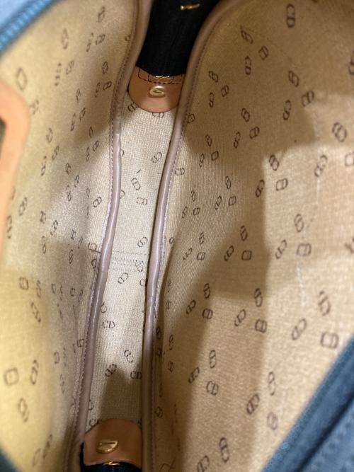 Christian Dior（クリスチャン ディオール）Christian Dior (クリスチャン ディオール) CDロゴハーフムーンレザーショルダーバッグ ブラックの古着・服飾アイテム