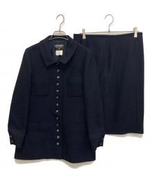 CHANEL（シャネル）の古着「ココボタンウールセットアップ」｜ネイビー