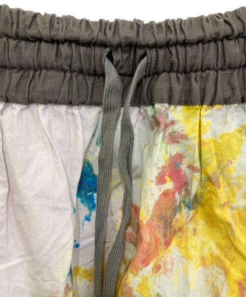 Vivienne Westwood（ヴィヴィアンウエストウッド）Vivienne Westwood (ヴィヴィアンウエストウッド) ペインティングデザインインスカート　15-01-291010 グレー サイズ:38の古着・服飾アイテム