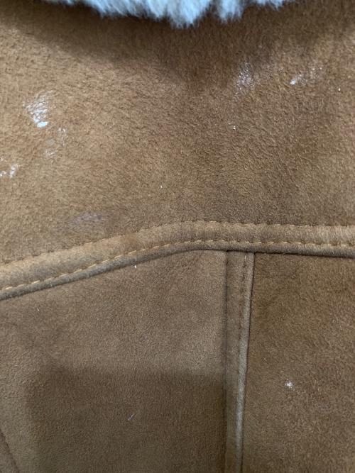 US（ユーエス）US (ユーエス) リアルムートンジャケット ベージュ サイズ:Lの古着・服飾アイテム