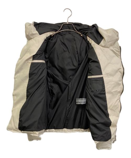 ISAMU KATAYAMA BACKLASH（イサムカタヤマ・バックラッシュ）ISAMU KATAYAMA BACKLASH (イサムカタヤマ・バックラッシュ) BRITANIA カンガルーレザーダウンジャケット ホワイト サイズ:3の古着・服飾アイテム