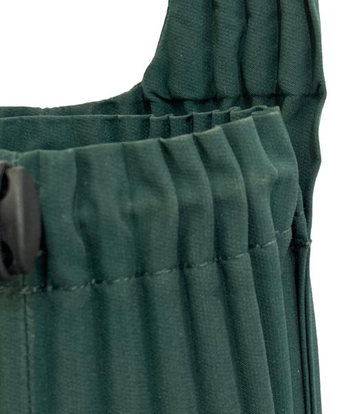 HOMME PLISSE ISSEY MIYAKE（オム プリッセ イッセイ ミヤケ）HOMME PLISSE ISSEY MIYAKE (オム プリッセ イッセイ ミヤケ) プリーツミニショルダーバッグ　HP33AG407 グリーンの古着・服飾アイテム