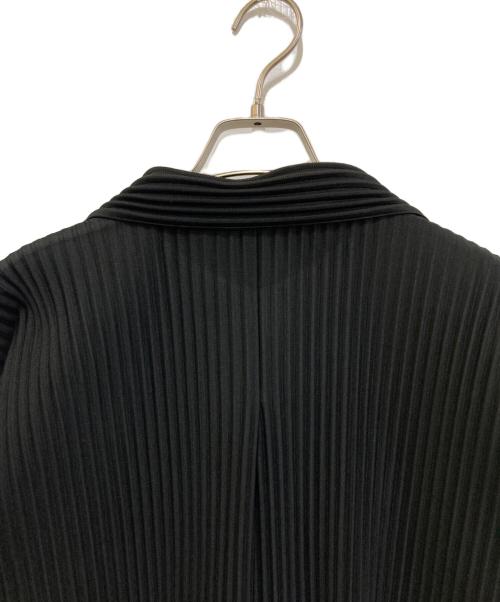 HOMME PLISSE ISSEY MIYAKE（オム プリッセ イッセイ ミヤケ）HOMME PLISSE ISSEY MIYAKE (オム プリッセ イッセイ ミヤケ) MONTHLY COLOR JULY SHIRT　HP43JJ102 ブラック サイズ:2の古着・服飾アイテム
