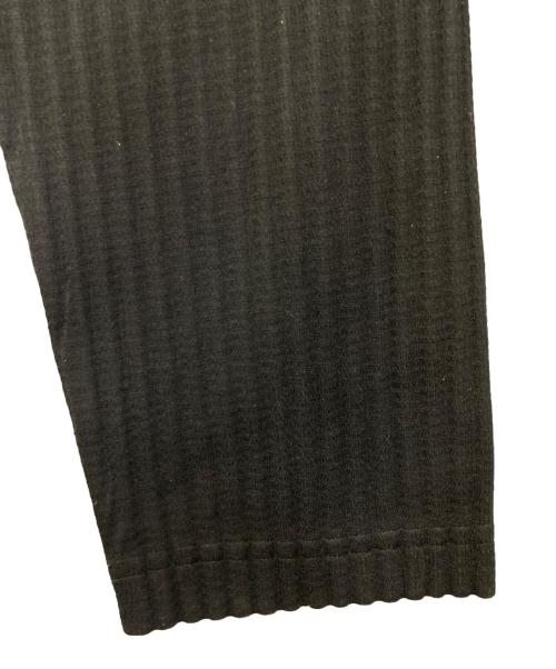 HOMME PLISSE ISSEY MIYAKE（オム プリッセ イッセイ ミヤケ）HOMME PLISSE ISSEY MIYAKE (オム プリッセ イッセイ ミヤケ) プリーツカットソー HP55JK321 ブラック サイズ:3の古着・服飾アイテム