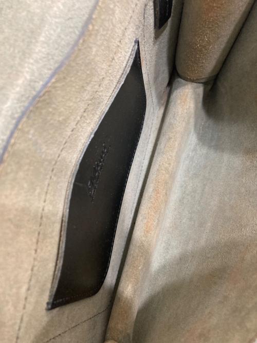 Mimi Berry（ミミベリー）Mimi Berry (ミミベリー) ターンロック レザーショルダーバッグ ブラックの古着・服飾アイテム