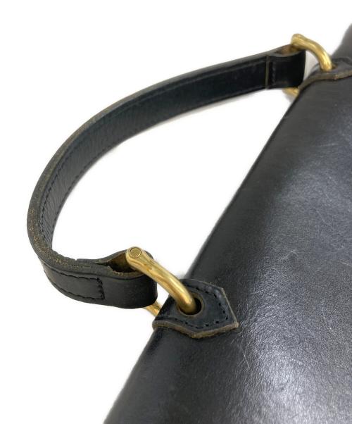 Mimi Berry（ミミベリー）Mimi Berry (ミミベリー) ターンロック レザーショルダーバッグ ブラックの古着・服飾アイテム