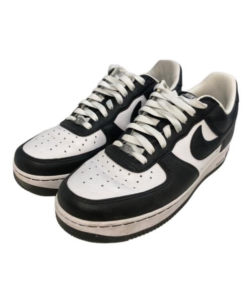 NIKE（ナイキ）NIKE (ナイキ) TERROR SQUAD (テラー スクワッド) Air Force 1 Low QS　FJ5756-100 ホワイト×ブラック サイズ:26の古着・服飾アイテム