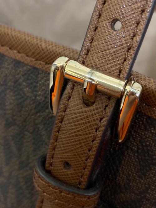 MICHAEL KORS（マイケルコース）MICHAEL KORS (マイケルコース) トートバッグ ブラウンの古着・服飾アイテム