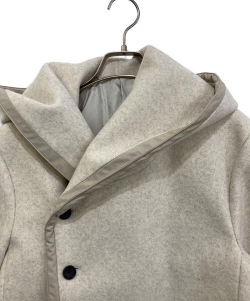 NO ID.（ノーアイディー）NO ID. (ノーアイディー) パイピングフーデッドロングコート アイボリー サイズ:1の古着・服飾アイテム