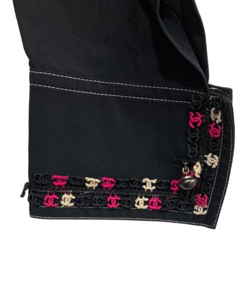 CHANEL（シャネル）CHANEL (シャネル) ココマークアップリケシルクシャツ ブラック サイズ:40の古着・服飾アイテム