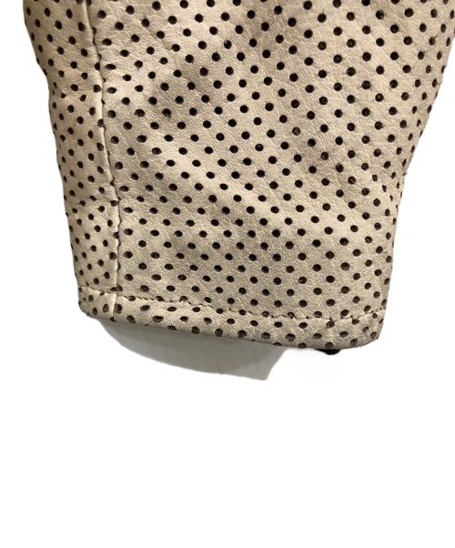 KADOYA（カドヤ）KADOYA (カドヤ) パンチングレザージャケット アイボリー サイズ:Lの古着・服飾アイテム