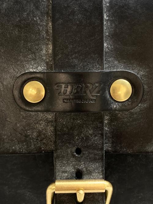 Herz（ヘルツ）Herz (ヘルツ) ショルダーバッグ ブラックの古着・服飾アイテム