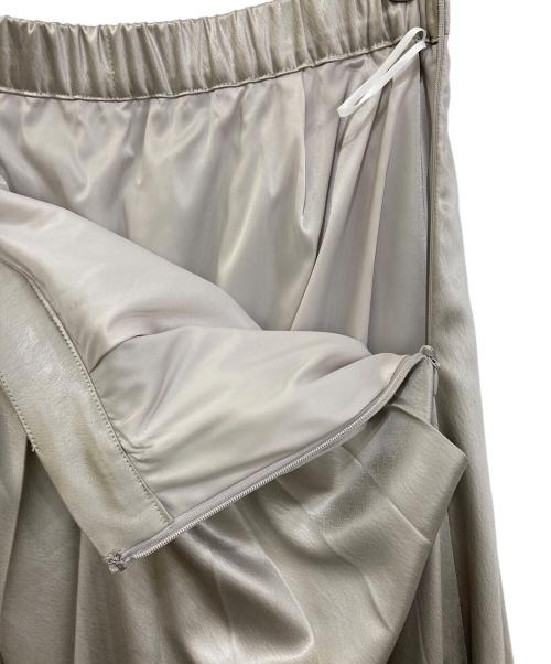 MACKINTOSH LONDON（マッキントッシュ ロンドン）MACKINTOSH LONDON (マッキントッシュ ロンドン) レザーライクサテンプリーツスカート　G5S03-320-06 ベージュ サイズ:36の古着・服飾アイテム