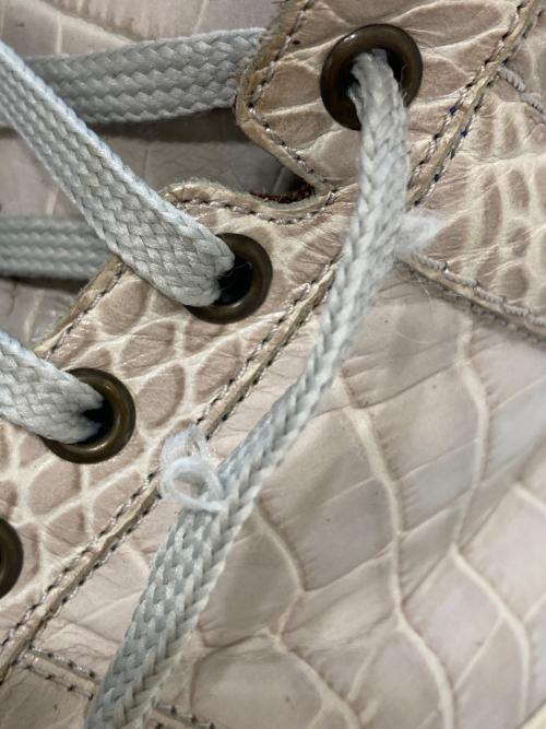 JIMMY CHOO（ジミーチュウ）JIMMY CHOO (ジミーチュウ) 型押しハイカットスニーカー グレー サイズ:42の古着・服飾アイテム