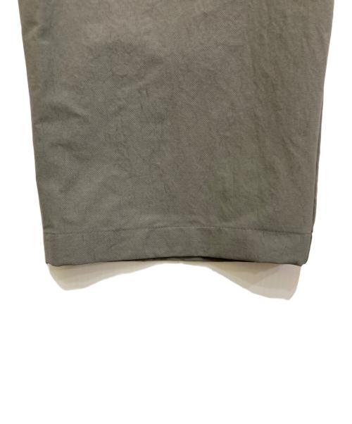 GOLDWIN（ゴールドウイン）GOLDWIN (ゴールドウイン) One Tuck Tapered Stretch Twill Pants グレー サイズ:Lの古着・服飾アイテム