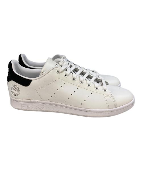 adidas（アディダス）adidas (アディダス) スニーカー　FV4081 ホワイト サイズ:285の古着・服飾アイテム