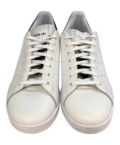 adidas（アディダス）adidas (アディダス) スニーカー　FV4081 ホワイト サイズ:285の古着・服飾アイテム