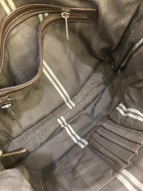 HUGO BOSS（ヒューゴ ボス）HUGO BOSS (ヒューゴ ボス) レザーショルダーバッグ ブラウンの古着・服飾アイテム
