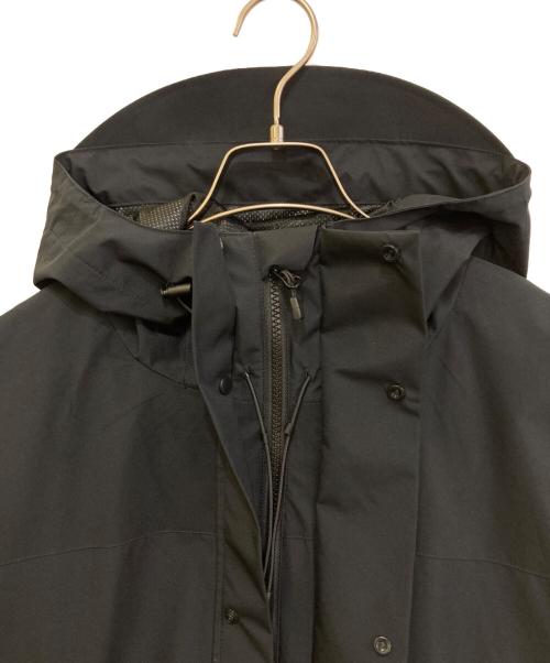 PHENIX（フェニックス）PHENIX (フェニックス) FREAK'S STORE (フリークスストア) 別注 GORE-TEX WINDSTOPPER HOODIE JACKET　251-1501 ブラック サイズ:Mediumの古着・服飾アイテム