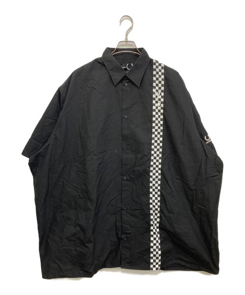 FRED PERRY（フレッドペリー）FRED PERRY (フレッドペリー) RAF SIMONS (ラフシモンズ) 半袖ビッグシャツ ブラック サイズ:Lの古着・服飾アイテム