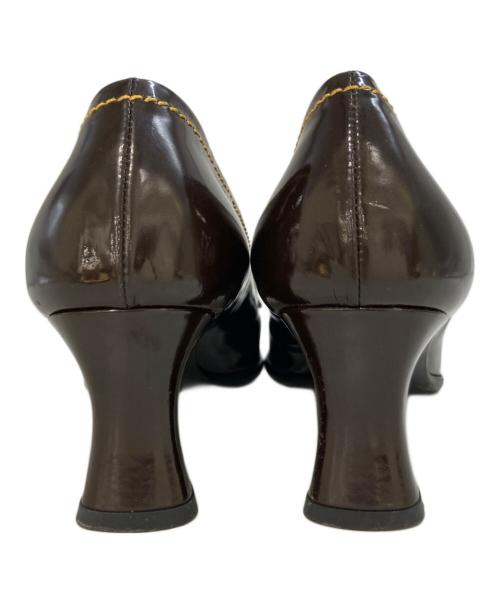 PRADA（プラダ）PRADA (プラダ) スクエアトゥエナメルハイヒールパンプス ブラウン サイズ:37 1/2の古着・服飾アイテム
