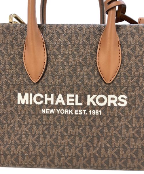 MICHAEL KORS（マイケル・コース）MICHAEL KORS (マイケル・コース) ミレラシグネチャーロゴスモールショッパートップクロスボディーバッグ ブラウンの古着・服飾アイテム