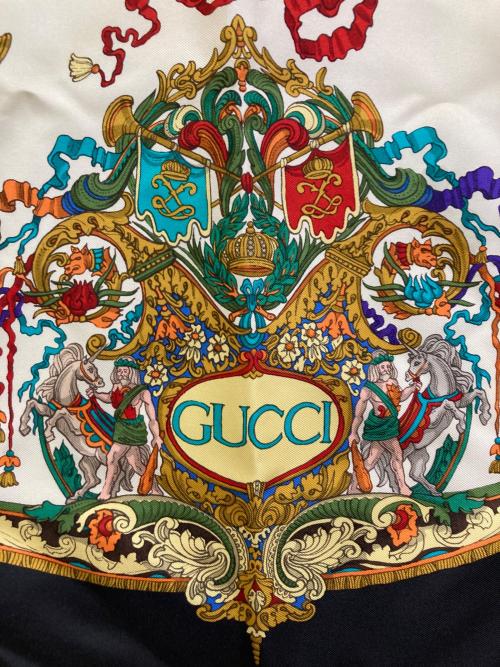 GUCCI（グッチ）GUCCI (グッチ) 大判スカーフ　ルイ14世 太陽王 ブラックの古着・服飾アイテム
