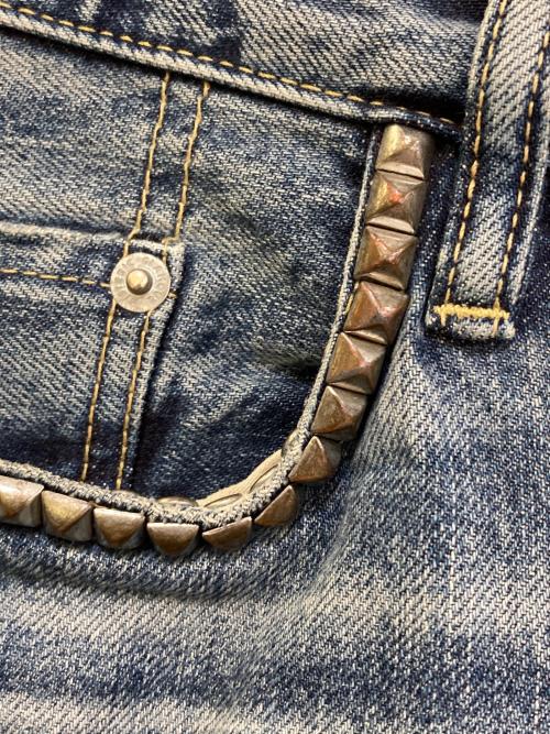 Hysteric Glamour（ヒステリックグラマー）Hysteric Glamour (ヒステリックグラマー) スタッズダメージ加工デニムパンツ　0242AP03 インディゴ サイズ:32の古着・服飾アイテム