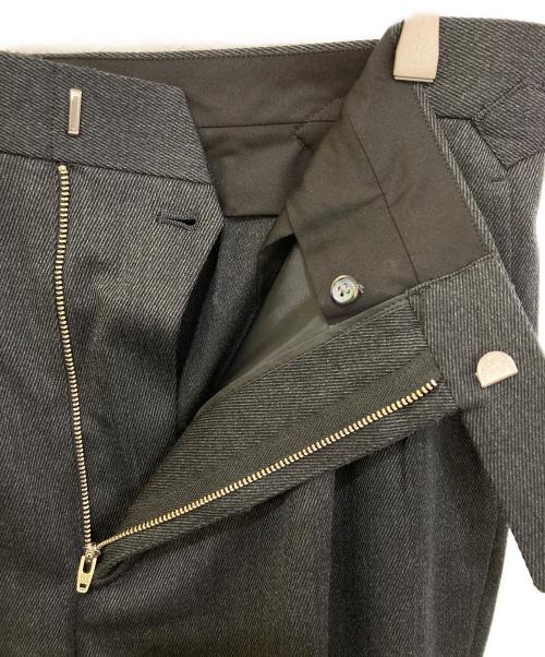 Fumiya Hirano（フミヤヒラノ）Fumiya Hirano (フミヤヒラノ) REGENT スラックス　52243 ダークグレー サイズ:42の古着・服飾アイテム