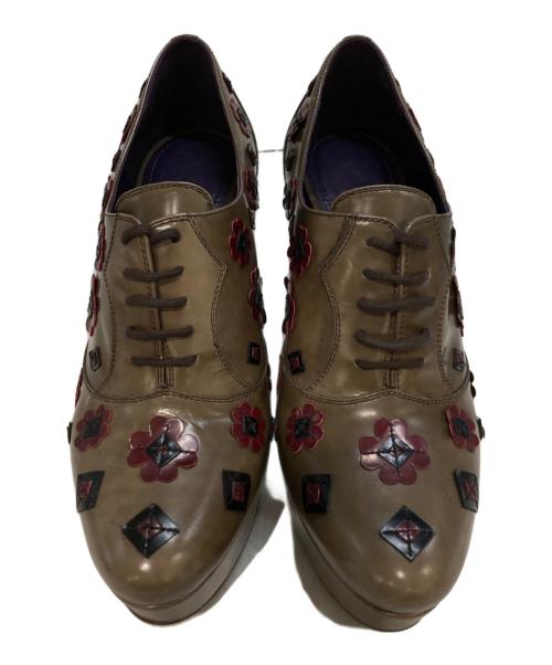 PRADA（プラダ）PRADA (プラダ) フラワーモチーフブーティーパンプス ブラウン サイズ:36の古着・服飾アイテム
