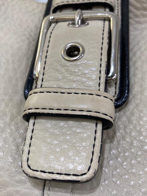 COACH（コーチ）COACH (コーチ) ハンプトンズショルダーバッグ　5054 ベージュの古着・服飾アイテム