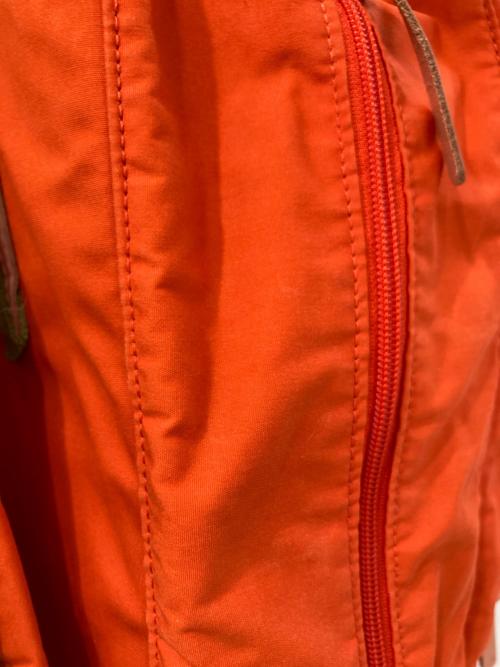 Acne studios（アクネ ストゥディオズ）Acne studios (アクネ ストゥディオズ) FJALLRAVEN (フェールラーベン) ハンケンバックパック オレンジの古着・服飾アイテム